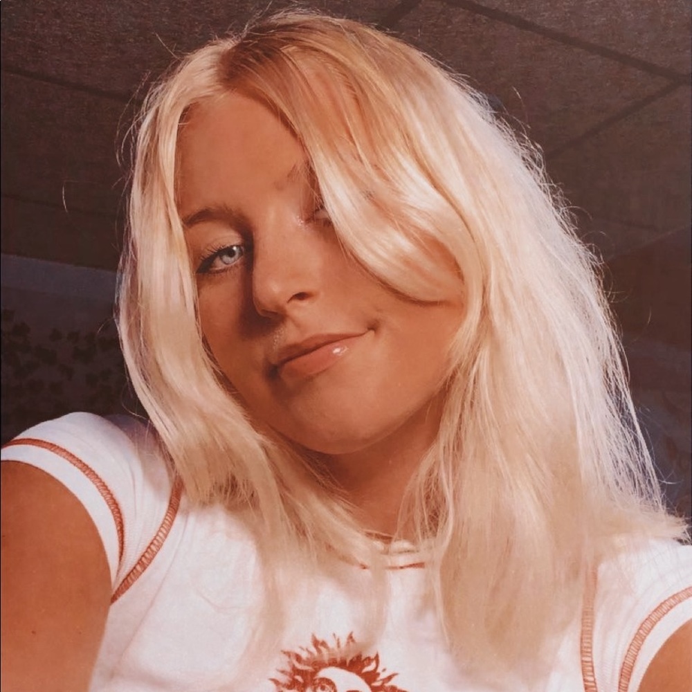 Meet your Posher, Addie